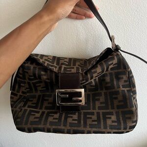 Vintage Fendi shoulder bag